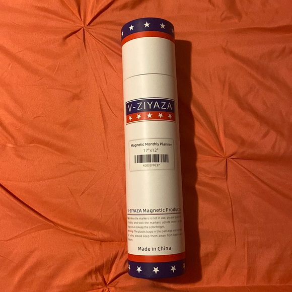 Magnetic monthly planner, 17” x 12”. Sealed in tube, never been opened - Picture 2 of 5